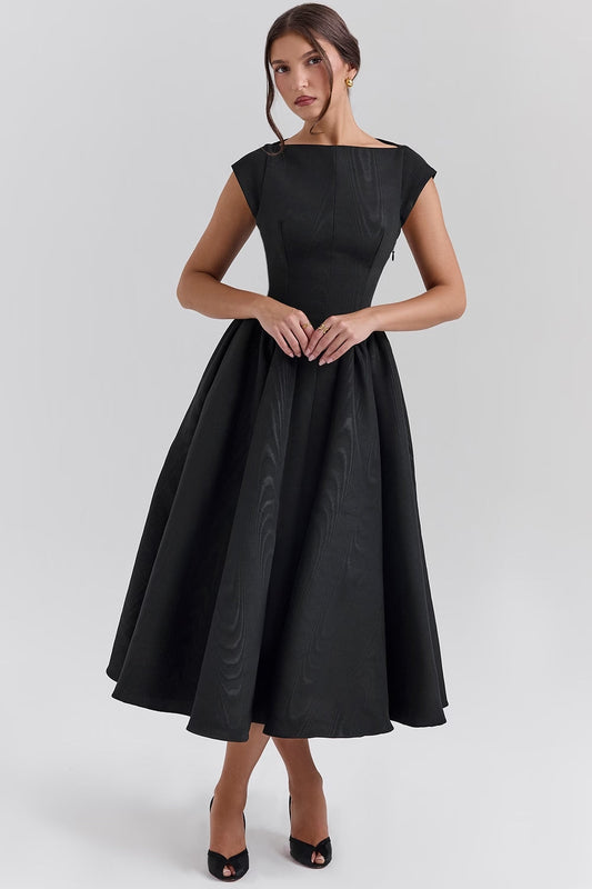 Elegant Women’s Dress – Classic, Stylish & Flowy Fit