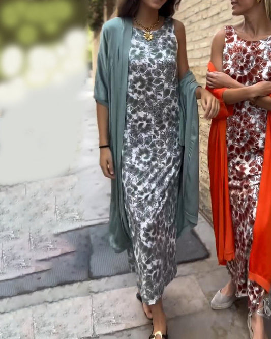 Luxe Kaftan Set voor Dames met Gouden Broek en Cape