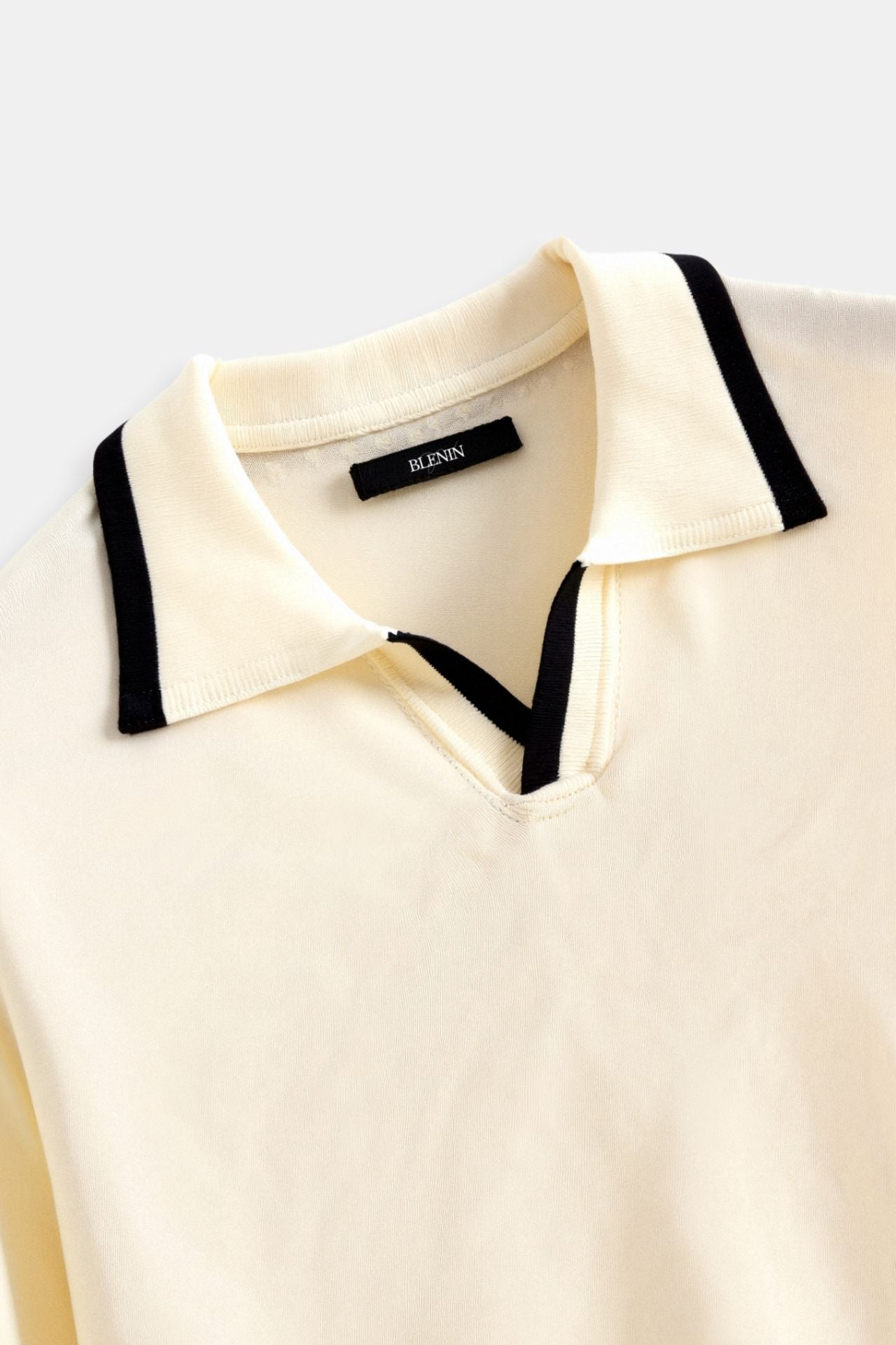 Stijlvol Heren Poloshirt met Contrasterende Details – Crème & Zwart