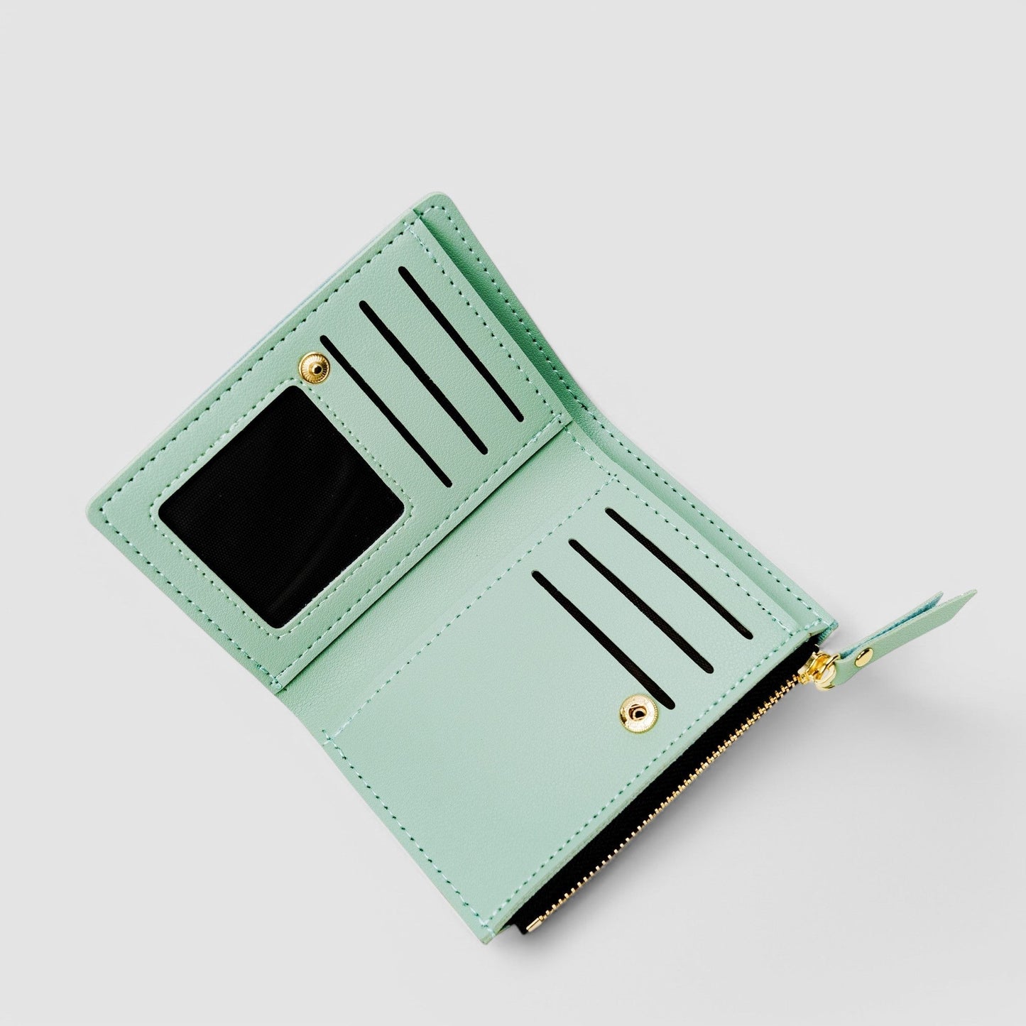 Dames portemonnee met geborduurde details