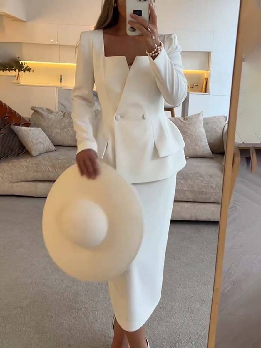 Tweedelig damespak met blazer en rok – Elegant & Zakelijk