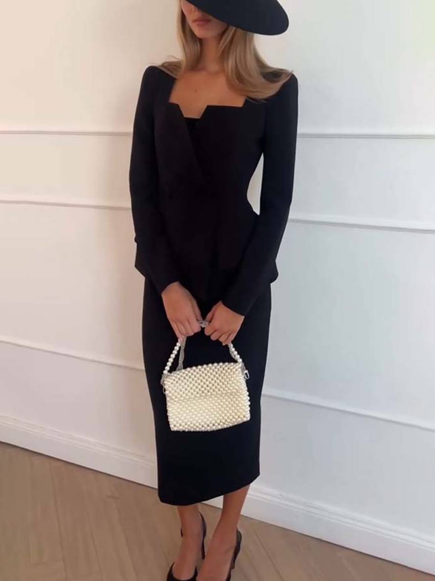 Tweedelig damespak met blazer en rok – Elegant & Zakelijk