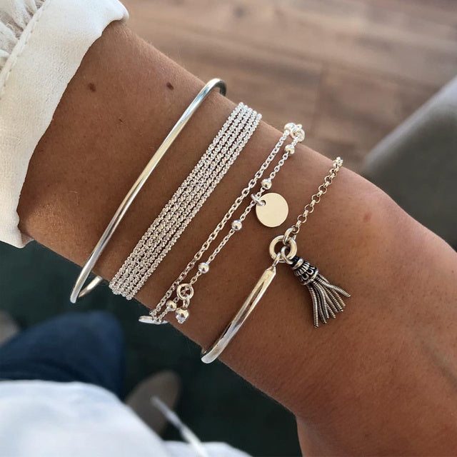 Boho Zilveren Armband met Bedeltje – Stijlvol & Uniek Accessoire