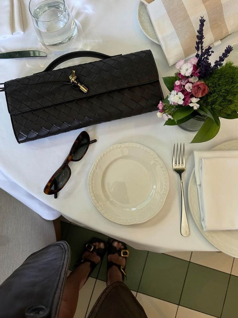 Chique Gevlochten Dameshandtas met Luxe Gouden Sluiting