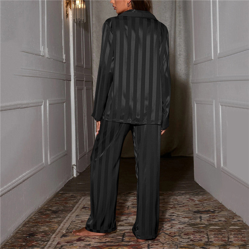 Stijlvolle dames pyjamaset van zijde – Elegant en comfortabe