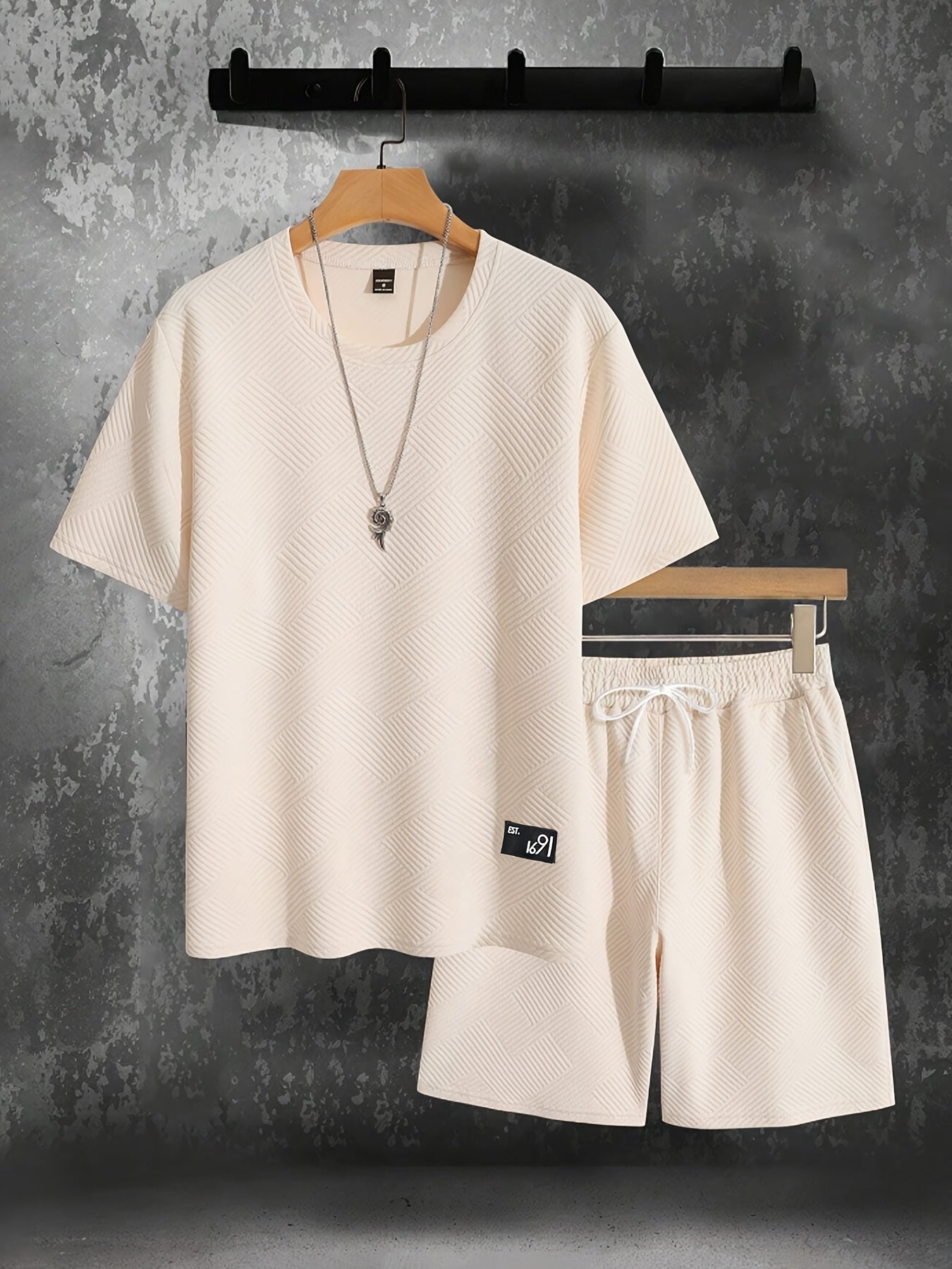 Men's Jacquard T-Shirt & Shorts Set – Casual, Sporty Summer Outfit