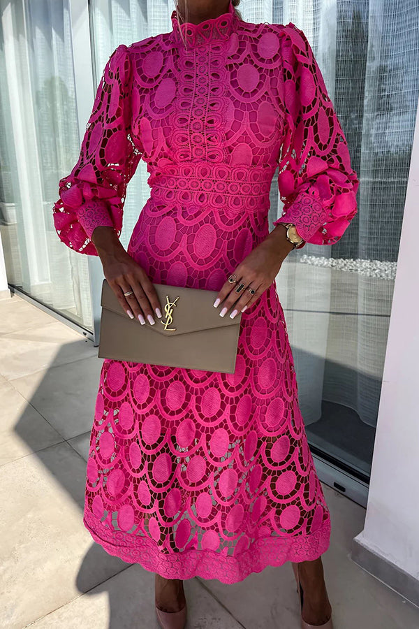 Elegante Kantjurk – Tijdloze Romantiek & Betoverende Stijl